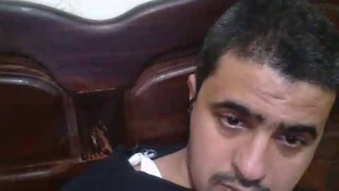 tahtouhafakroune12 online show from May 17, 6:48 pm
