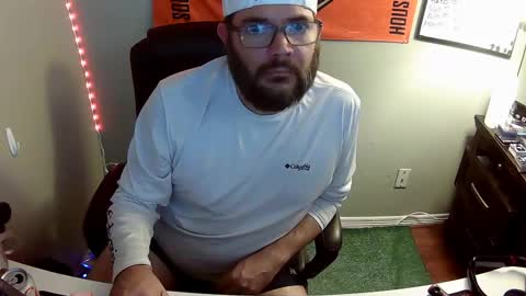 TaintNuzzler online show from September 14, 11:26 pm