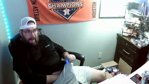 TaintNuzzler online show from September 21, 9:11 am