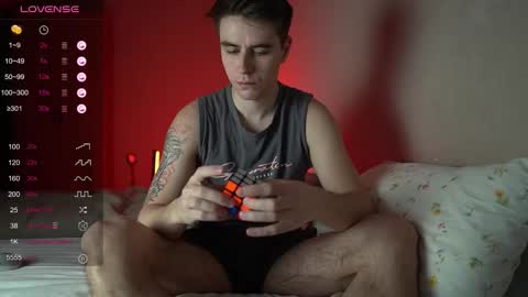 Snapshot of taisonbrownx chatting on December 4, 7:33 pm Taison online show from December 4, 7:33 pm