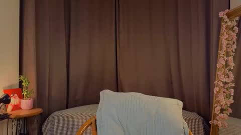 im Lally online show from October 25, 2:41 am