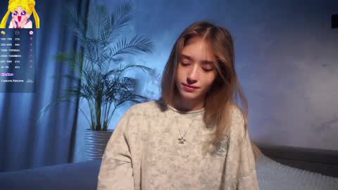 Mia online show from April 7, 1:28 am