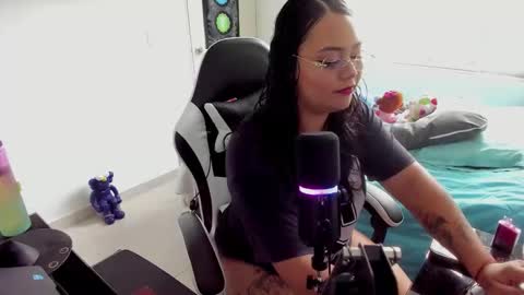 Snapshot of takaragr chatting on November 14, 5:33 pm kalagr online show from November 14, 5:33 pm