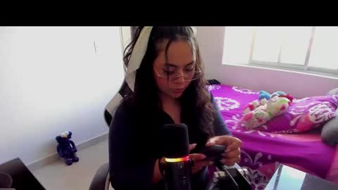 Snapshot of takaragr chatting on November 18, 7:29 pm kalagr online show from November 18, 7:29 pm