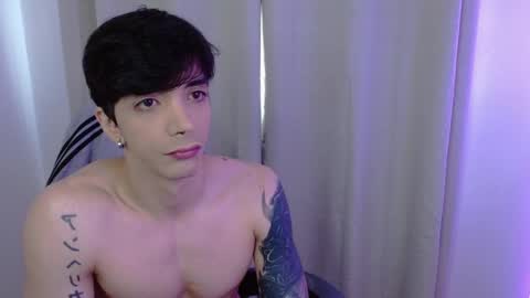 takeru___ online show from October 31, 1:23 pm