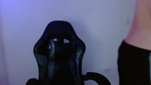 takeru___ online show from February 8, 7:56 am