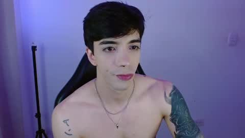 takeru___ online show from March 31, 11:49 pm