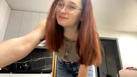 Snapshot of takishadarga chatting on November 28, 11:24 am Ayla and Lexi online show from November 28, 11:24 am