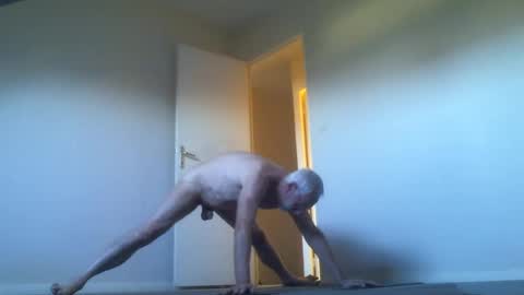 Jack Pierrot online show from June 19, 5:01 am