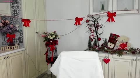 Snapshot of talla_la chatting on December 26, 7:03 am Talla online show from December 26, 7:03 am