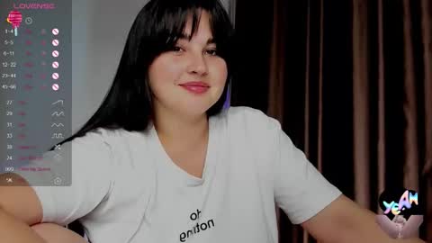 Snapshot of talla_la chatting on September 23, 10:07 am Talla online show from September 23, 10:07 am