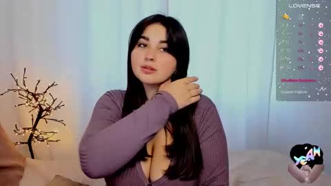 Snapshot of talla_la chatting on October 16, 10:16 am Talla online show from October 16, 10:16 am