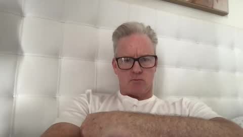 Snapshot of tallandfit000 chatting on March 4, 4:38 am tallandfit000 online show from March 4, 4:38 am