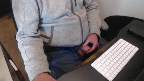 tallguy4unow online show from January 14, 7:30 pm