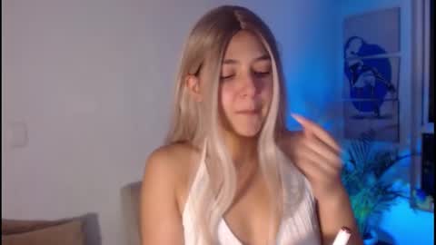 Snapshot of tamara_daniels chatting on November 22, 11:59 pm Tamara online show from November 22, 11:59 pm