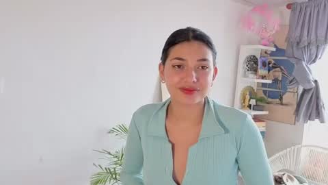 Snapshot of tamara_daniels chatting on July 12, 6:43 pm Tamara online show from July 12, 6:43 pm