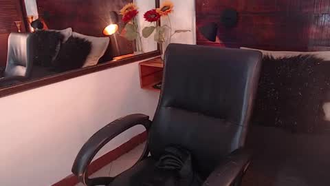    online show from February 13, 6:27 pm