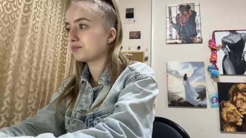 Karina online show from April 22, 4:30 pm