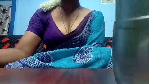 Snapshot of tamilmadhi520 chatting on April 29, 6:03 pm tamilmadhi520 online show from April 29, 6:03 pm