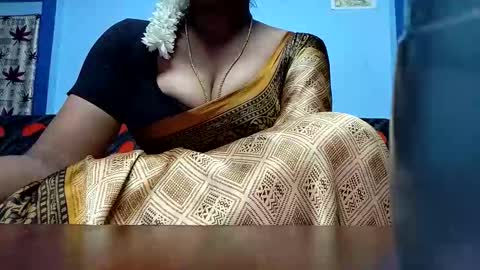 Snapshot of tamilmadhi520 chatting on May 18, 6:14 pm tamilmadhi520 online show from May 18, 6:14 pm