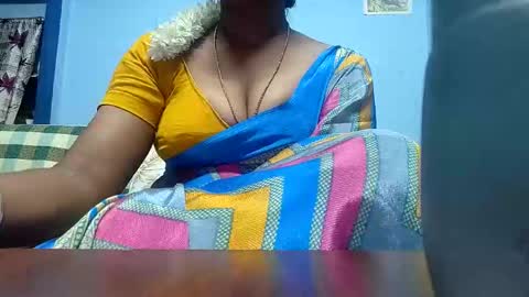 Snapshot of tamilmadhi520 chatting on May 22, 5:40 pm tamilmadhi520 online show from May 22, 5:40 pm
