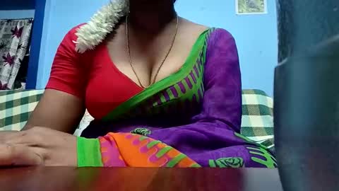 Snapshot of tamilmadhi520 chatting on May 24, 6:13 pm tamilmadhi520 online show from May 24, 6:13 pm