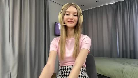 Melissa online show from March 28, 8:36 am