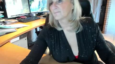 Snapshot of tammy4camfun chatting on January 10, 1:31 pm Tammy online show from January 10, 1:31 pm