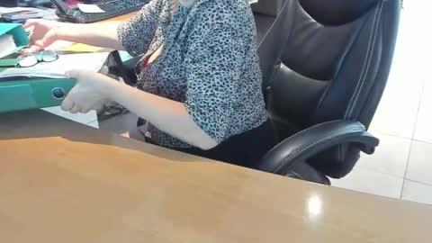 Snapshot of tammy4camfun chatting on November 17, 9:26 am Tammy online show from November 17, 9:26 am