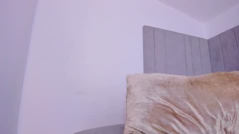 Tamy Leen online show from January 11, 1:53 pm