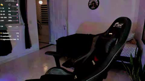 Snapshot of tamy_shine87 chatting on May 19, 12:38 am Im Samy online show from May 19, 12:38 am