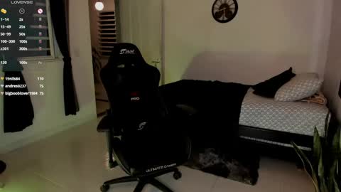 Snapshot of tamy_shine87 chatting on May 19, 1:56 am Im Samy online show from May 19, 1:56 am