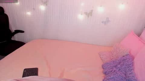 Snapshot of tamy_sw3et chatting on November 26, 8:48 am Tamy online show from November 26, 8:48 am