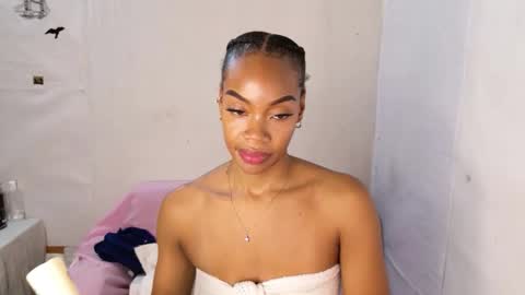 tamylynn online show from March 10, 8:36 pm