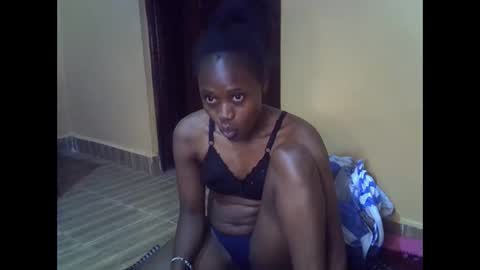 tainaissa online show from March 31, 7:03 pm