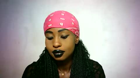 Snapshot of tanasha_20 chatting on May 7, 9:25 am tanasha_20 online show from May 7, 9:25 am