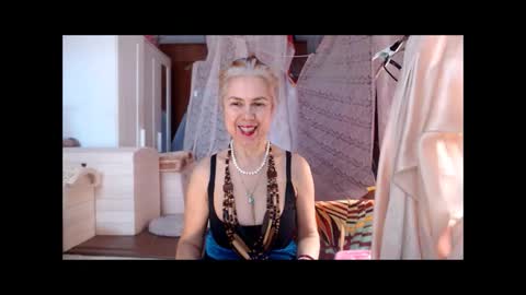 Milena online show from December 22, 7:05 am