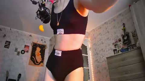 Milena Kuprianova online show from June 23, 8:34 am