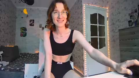 Milena Kuprianova online show from June 30, 9:10 am