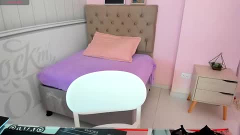 Snapshot of tania_duque chatting on September 17, 1:57 pm Tania online show from September 17, 1:57 pm