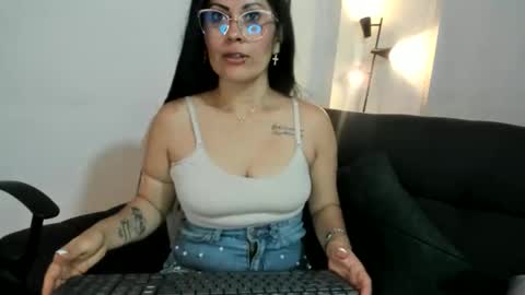 tania online show from May 5, 7:11 pm