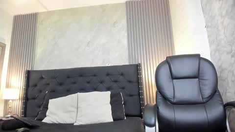 Tanisha online show from December 2, 7:31 pm