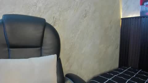 Tanisha online show from March 5, 11:23 pm