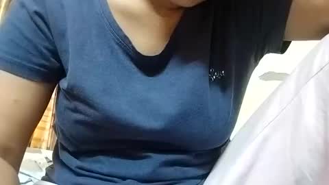 taniya_roy4628 online show from March 30, 4:13 am