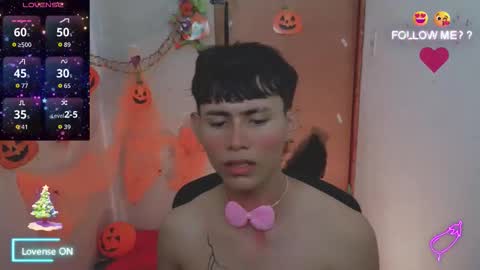 Snapshot of tanjiro_cute chatting on November 22, 6:34 am Andres online show from November 22, 6:34 am
