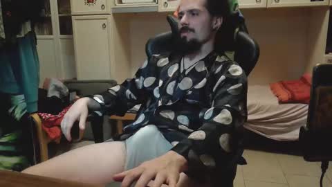 Snapshot of tantra_man_yogi chatting on February 23, 9:34 pm Tantra Man Yogi online show from February 23, 9:34 pm