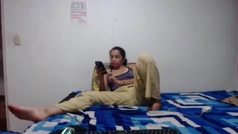 Snapshot of tantricroots chatting on March 5, 2:36 am Angeline Follow online show from March 5, 2:36 am