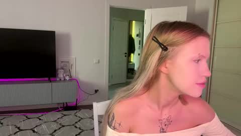 Snapshot of tanyaquartaro chatting on February 21, 11:44 am Alisa online show from February 21, 11:44 am