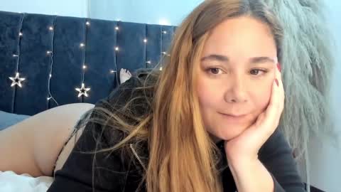 tara__ online show from January 12, 2:28 am