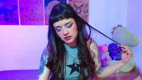    online show from July 3, 1:50 pm
